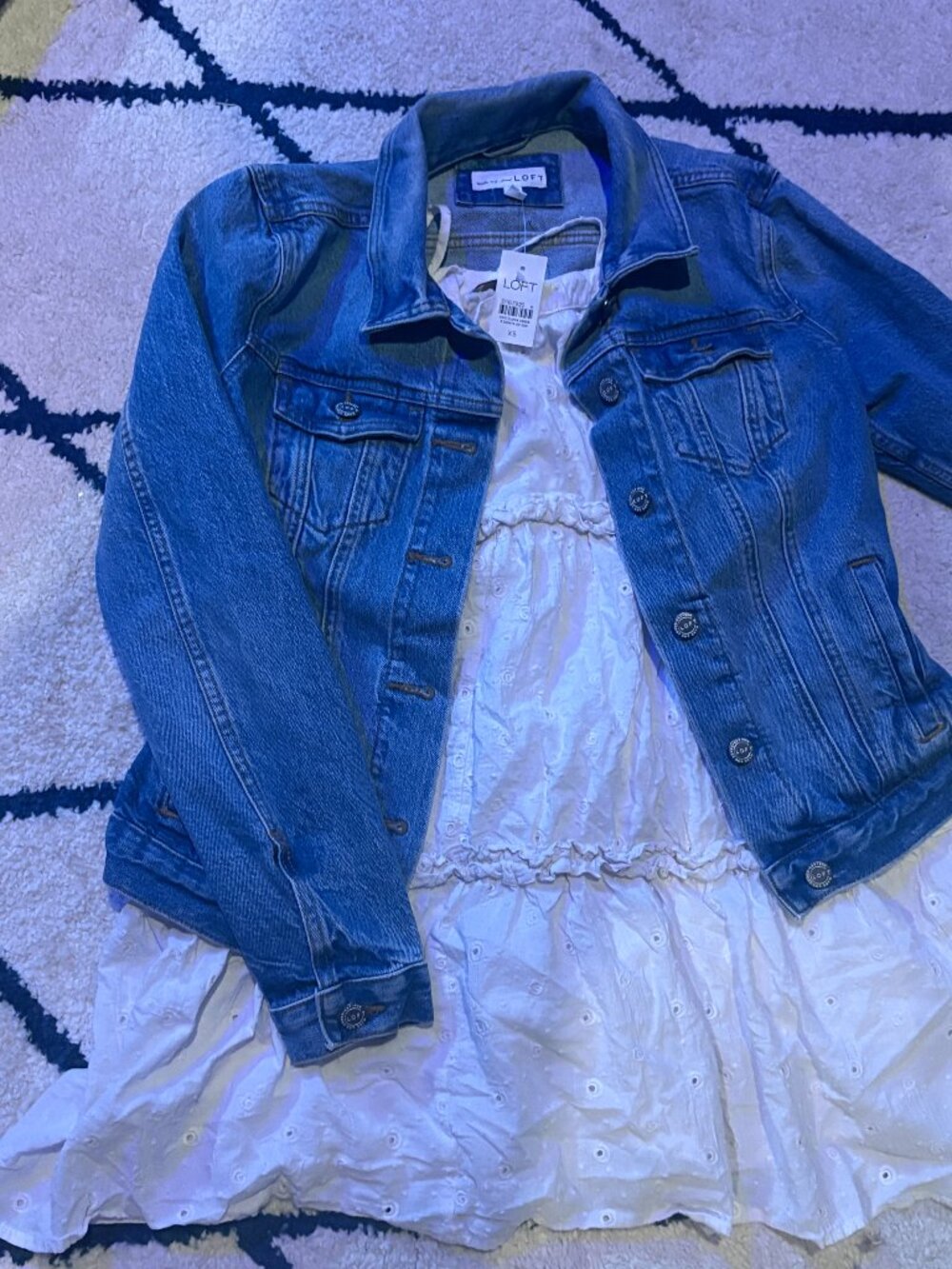 NWT  Size XS Loft Photo Ready Outfit